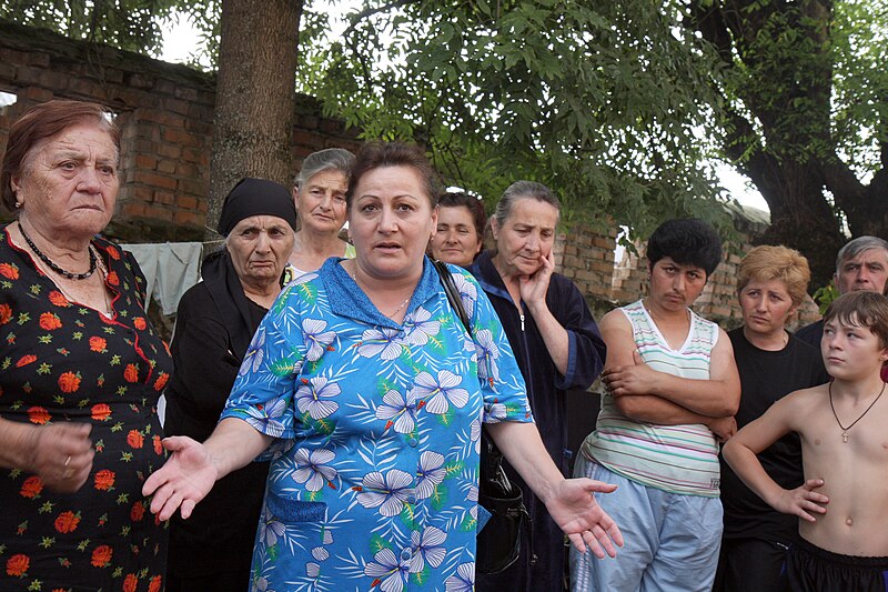 File:Refugees from south ossetia-alagir.jpg