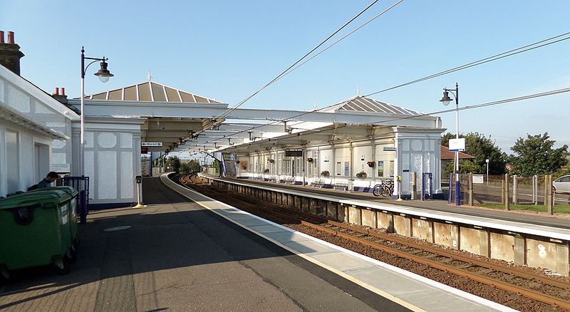 File:Troon Station, South Ayrshire.jpg