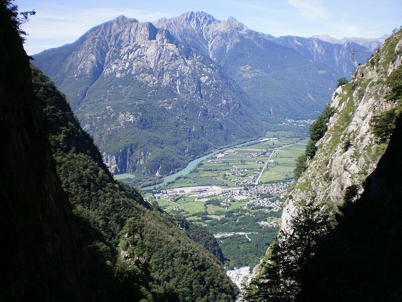 File:Valchiavenna 2.JPG