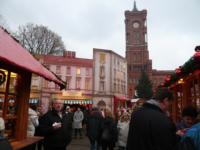 File:Weihnachtsmarkt Berlin 2008 3.JPG