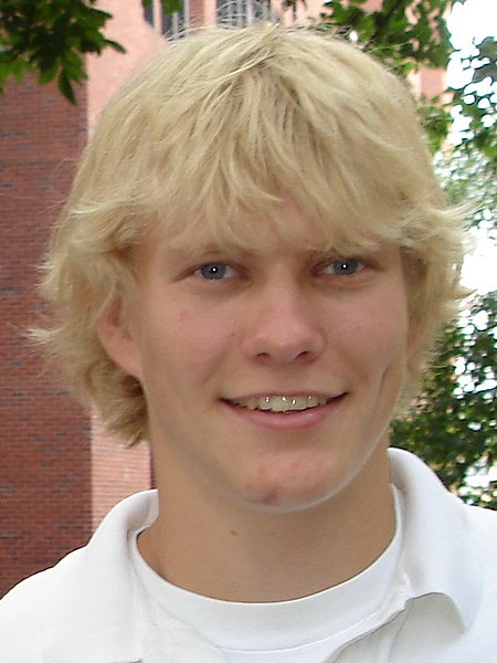 Файл:Young blond man.jpg