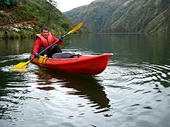 Kayak en la laguna Purhuay.