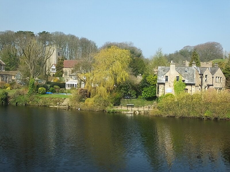 File:Lune Halton village 6105.JPG