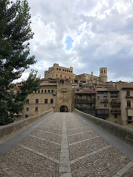 Archivo:Valderrobres -Matarranya -Matarraña (43309174451).jpg