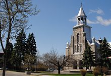 Église Saint-Léonard.jpg