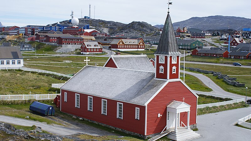 File:Annaassisitta-Oqaluffia-old-nuuk.jpg