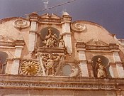 Detalle de la entrada del Convento de la Concepción, dedicada en 1694.