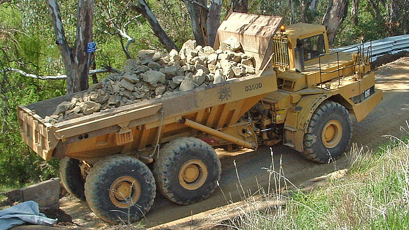 File:Caterpillar D350D.jpg