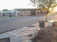 La vieja (demolida en 2022) estación de ómnibus de Chamical; el predio que ocupaba se encuentra junto a la Ruta Nacional 38.