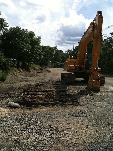 File:CharlesRiverAlewifePathConstructionBegins.jpg