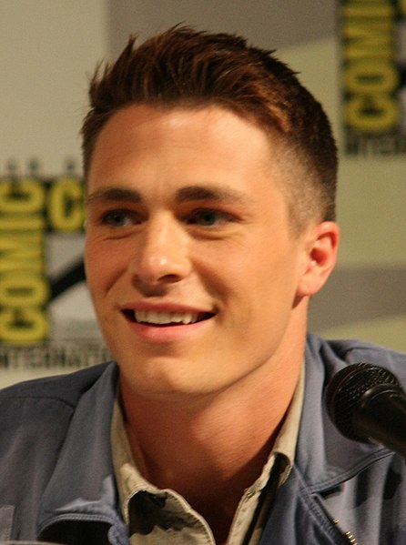 File:Colton Haynes Comic-Con 2012.jpg