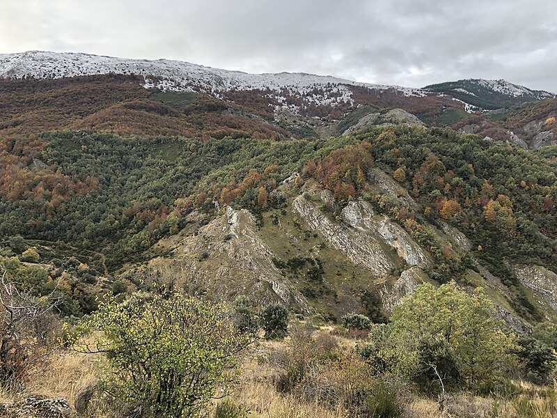 Archivo:Otoño peñacorada.jpg