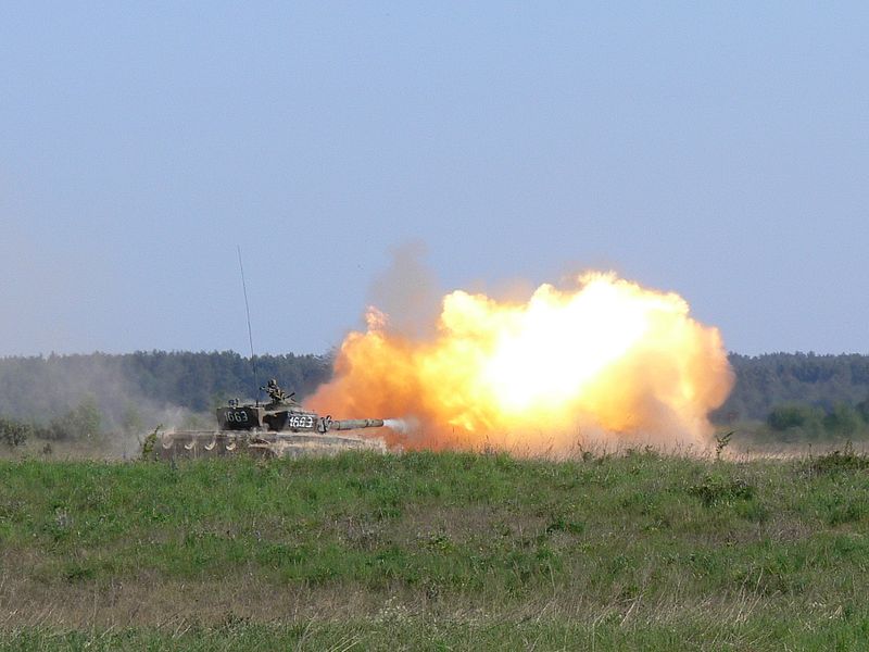 File:T-72 na poligonie (07).jpg