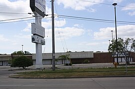 Former Kohl's building (now Copps Food Center)