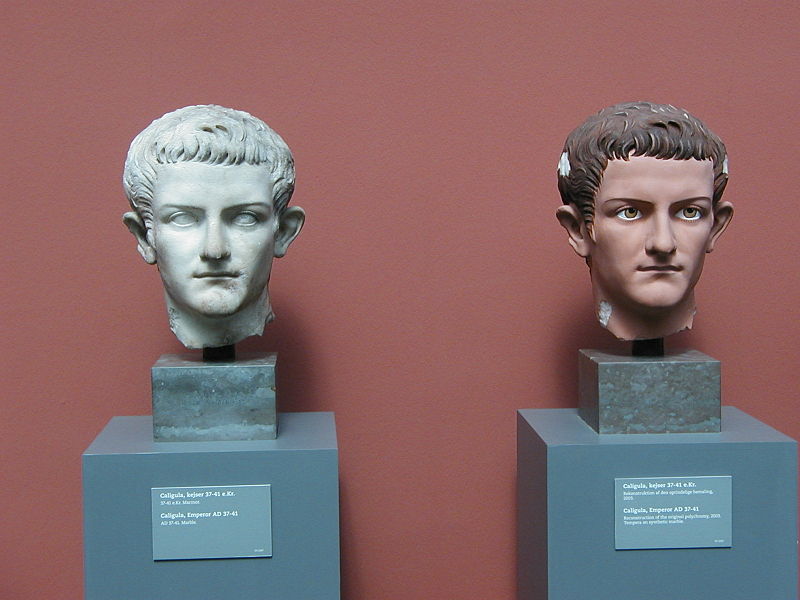 Файл:Caligula Rekonstruktion Polychromie.JPG