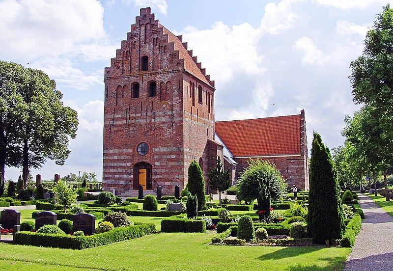 File:Skamby kirke (Nordfyns).JPG