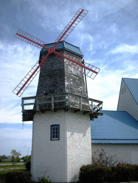 File:WindmillDexterMN2006-05-20.JPG