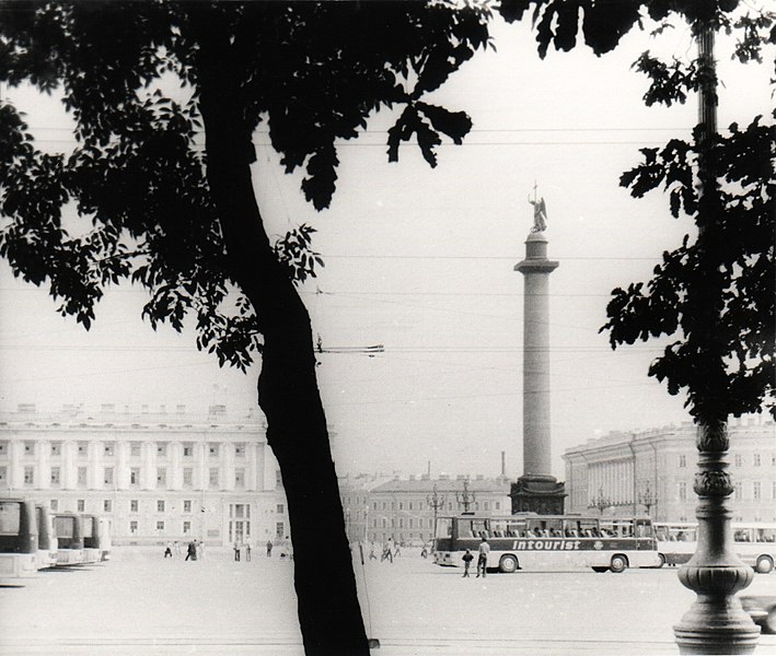 Файл:Александровская колонна 1980.jpg