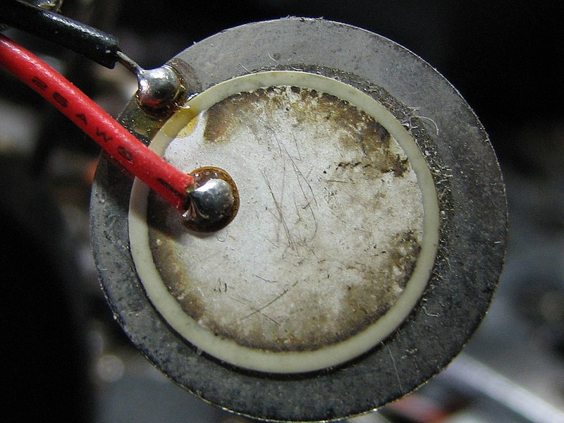 File:2007-07-24 Piezoelectric buzzer.jpg