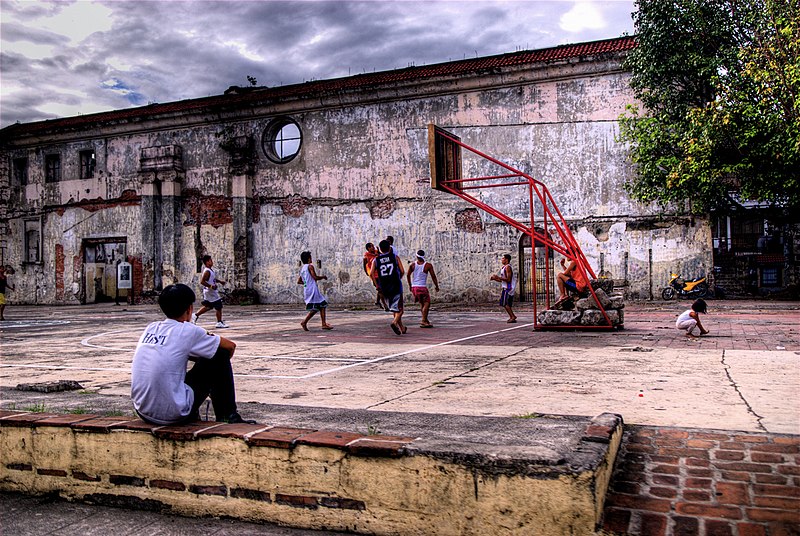 Файл:Basketball in Intramuros.jpg