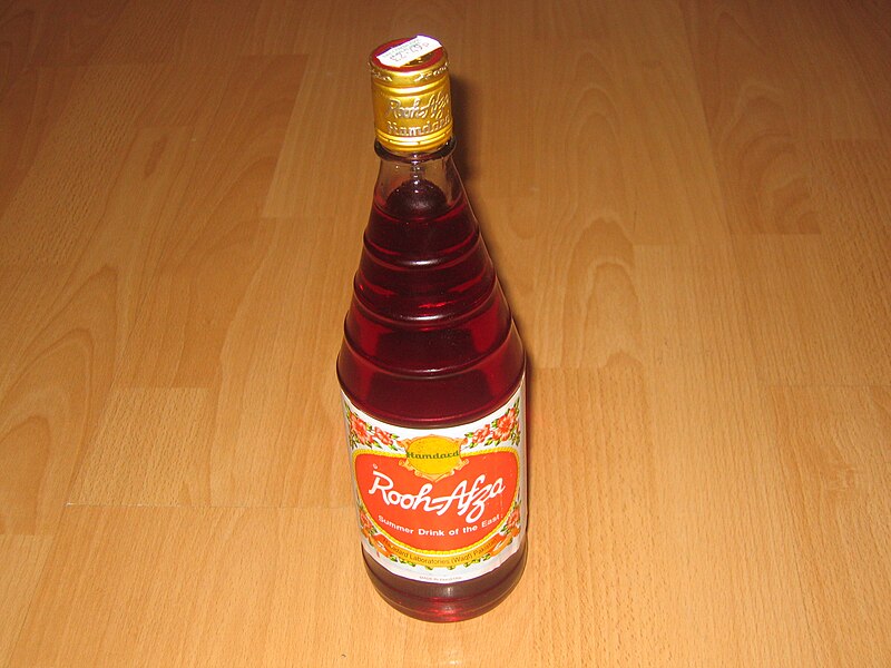 File:Eine Flasche Rooh Afza.JPG