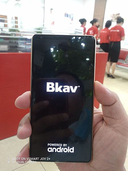 Файл:Newone - Bphone B86.jpg