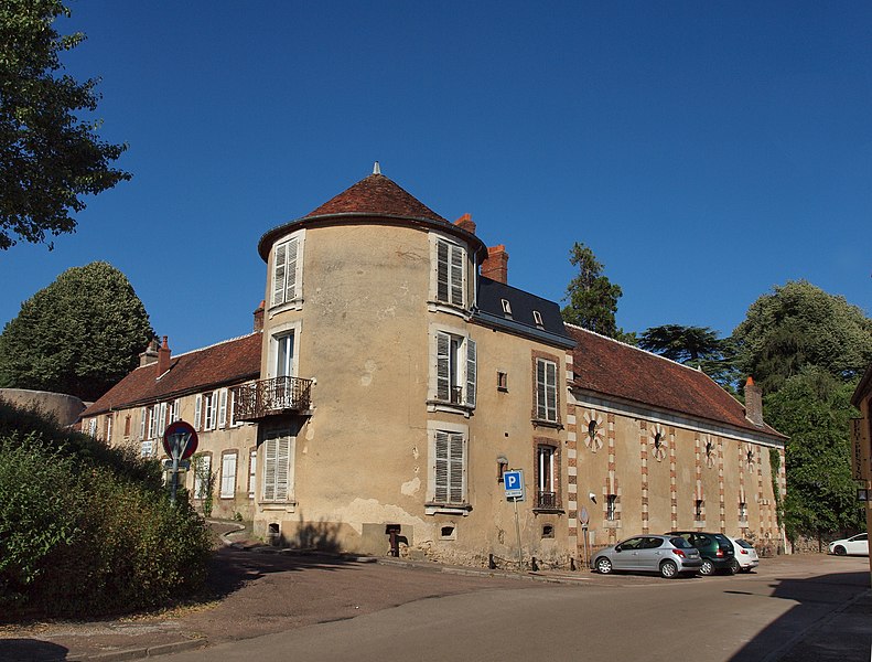 File:Toucy-FR-89-château de la Motte-Mitton-09.jpg