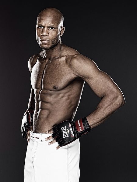 Файл:Linton Vassell 2014-04-27 23-12.jpg