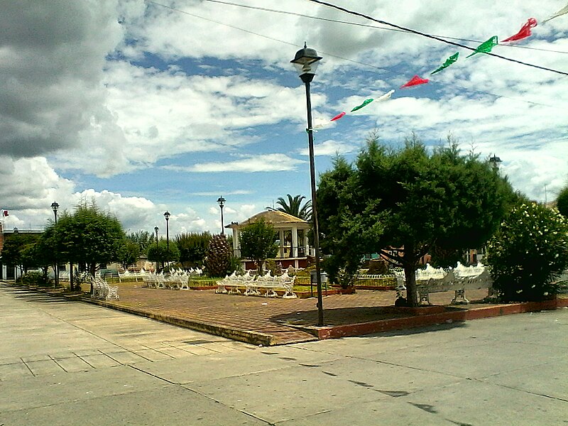 Archivo:Plaza cantabria.jpg