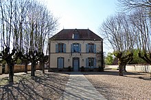 Serville mairie Eure-et-Loir France.jpg