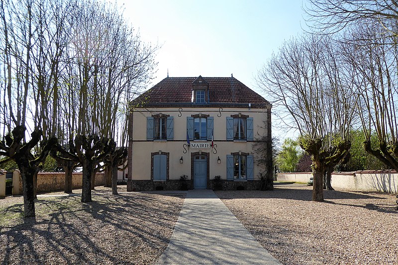 File:Serville mairie Eure-et-Loir France.jpg