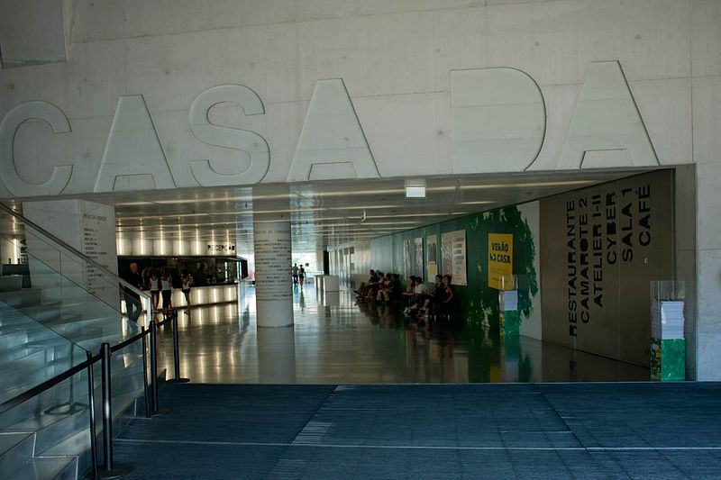 File:Casa da Música. (6085724579).jpg