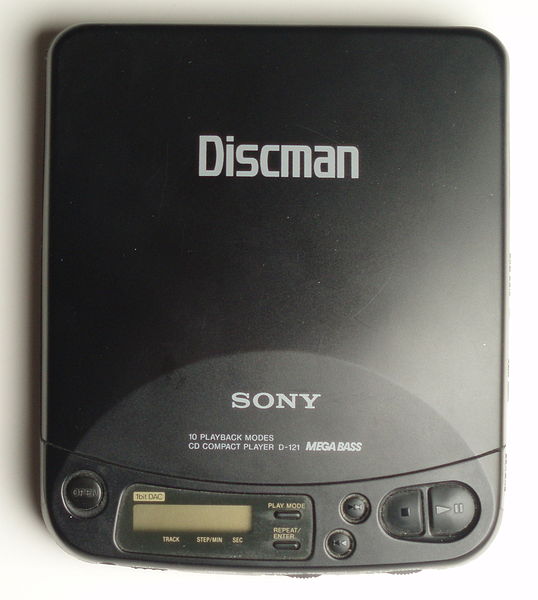 File:Discman D121.jpg