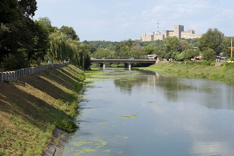 Файл:Lopan River (Kharkiv).jpg