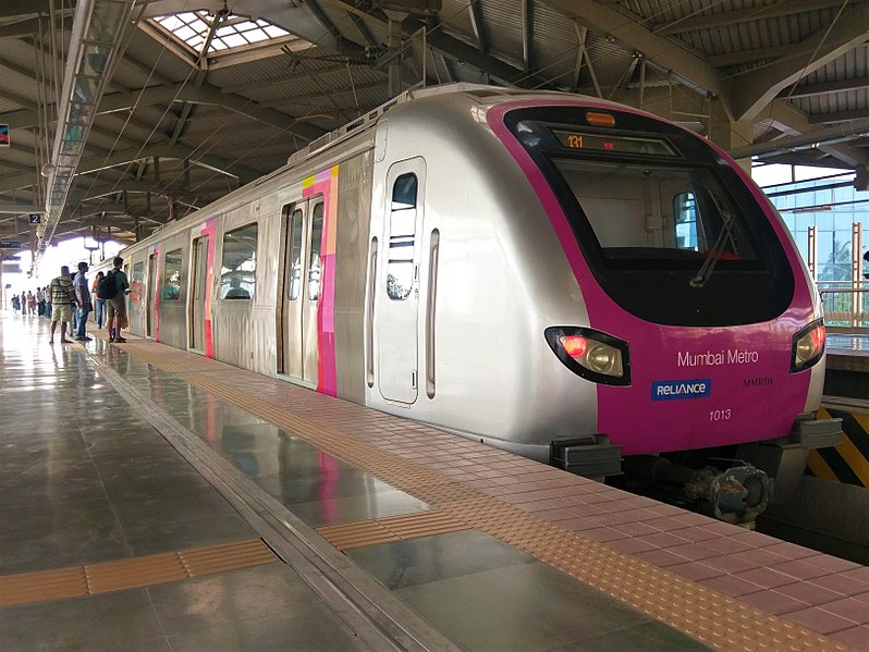 File:Mumbaimetro.jpg