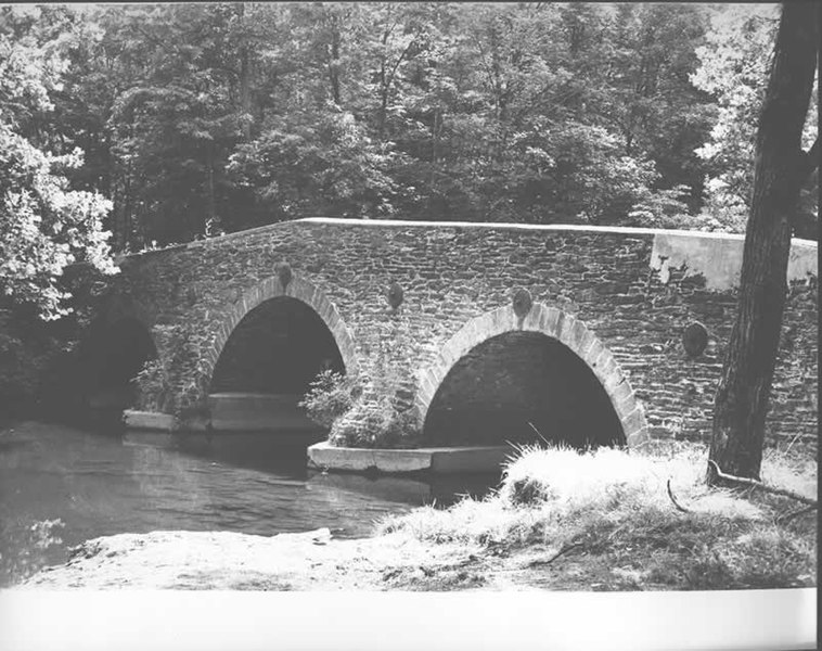 File:Pond Mill Bridge.jpg