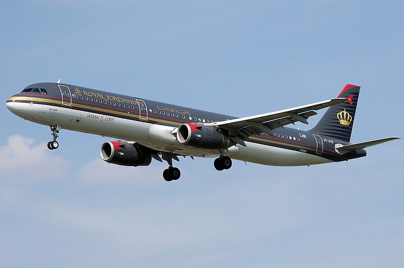 Файл:Royal.jordanian.a321-200.jy-ayg.arp.jpg