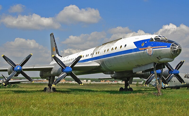 Файл:Tu-114 СССР-Л5611 (10080814174).jpg