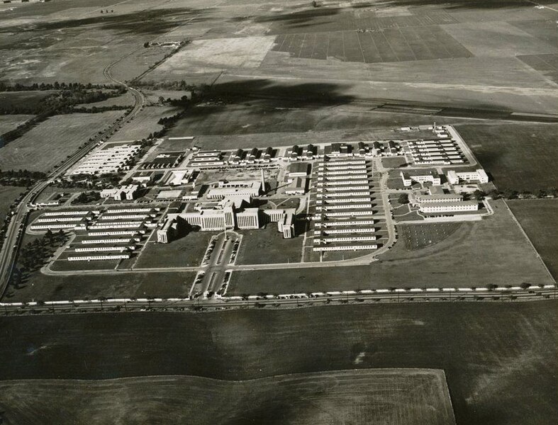 File:Naval-Hospital-Longbeach1943.jpg