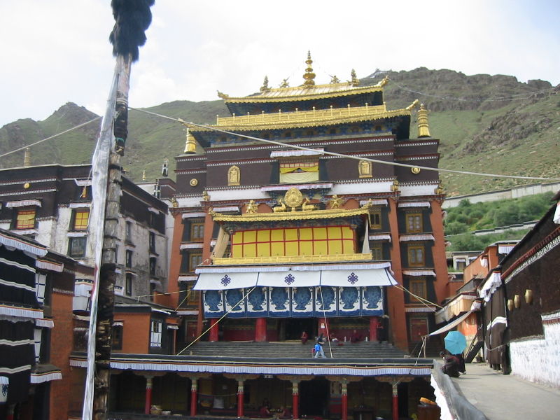 Archivo:Tashilhunpo.JPG