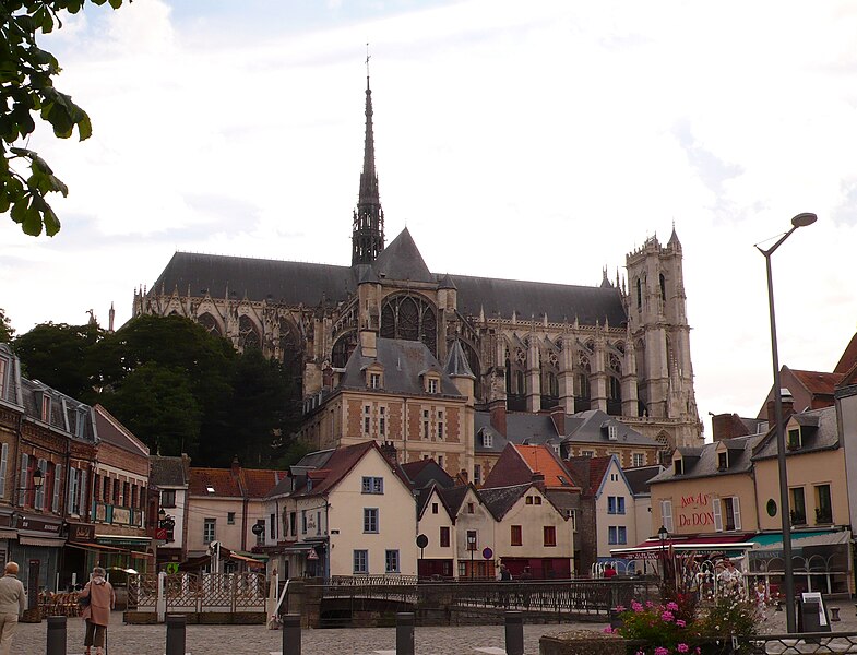 File:Amiens cathédrale1.JPG