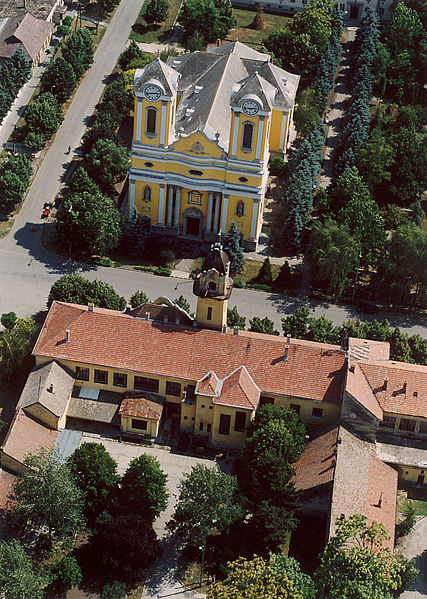 Файл:Battonya - Temple.jpg