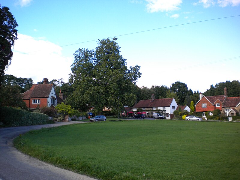 File:Fernhurst Green.JPG