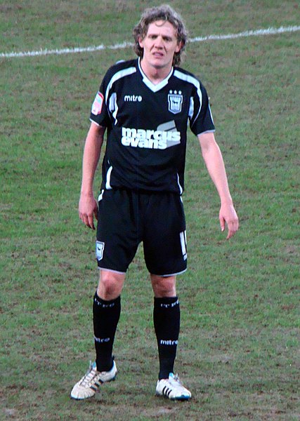 File:Jimmy Bullard - Ipswich.jpg