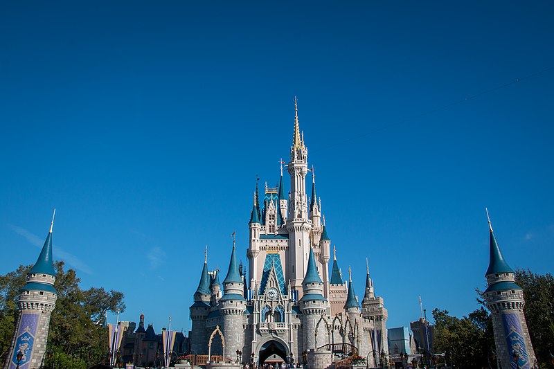 File:Cinderella Castle (29439016538).jpg