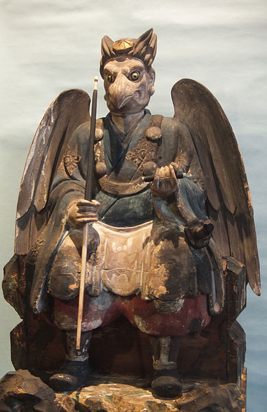 Archivo:Karasu-Tengu-Statue.jpg