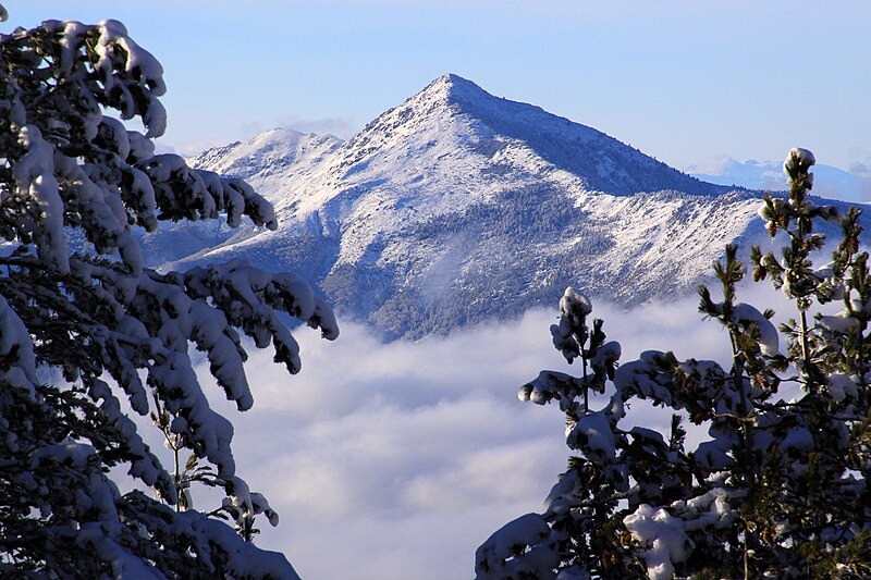 File:Ostërvice from Brezovica.jpg