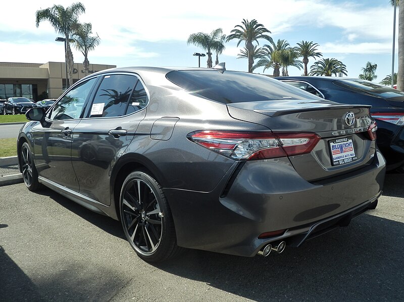 File:Toyota Camry XSE P4250819.jpg