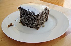 Turkish poppy-seed cake