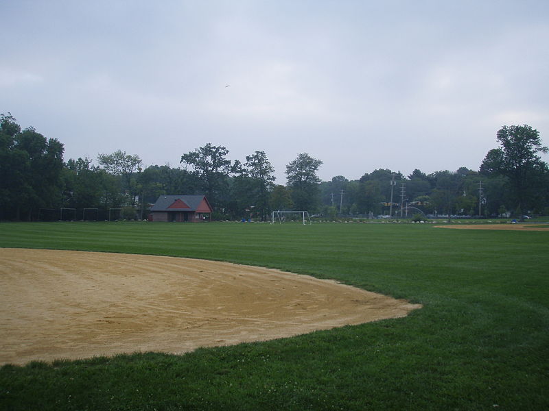 File:Brookside school field.jpg